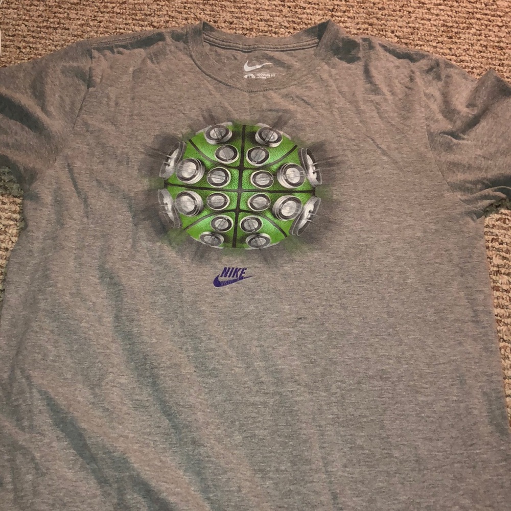 Nike tee